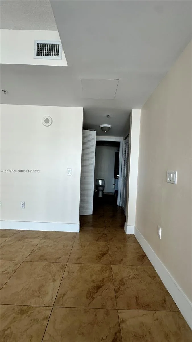 41 SE 5th St # 1104, Miami, FL 33131 photo 12