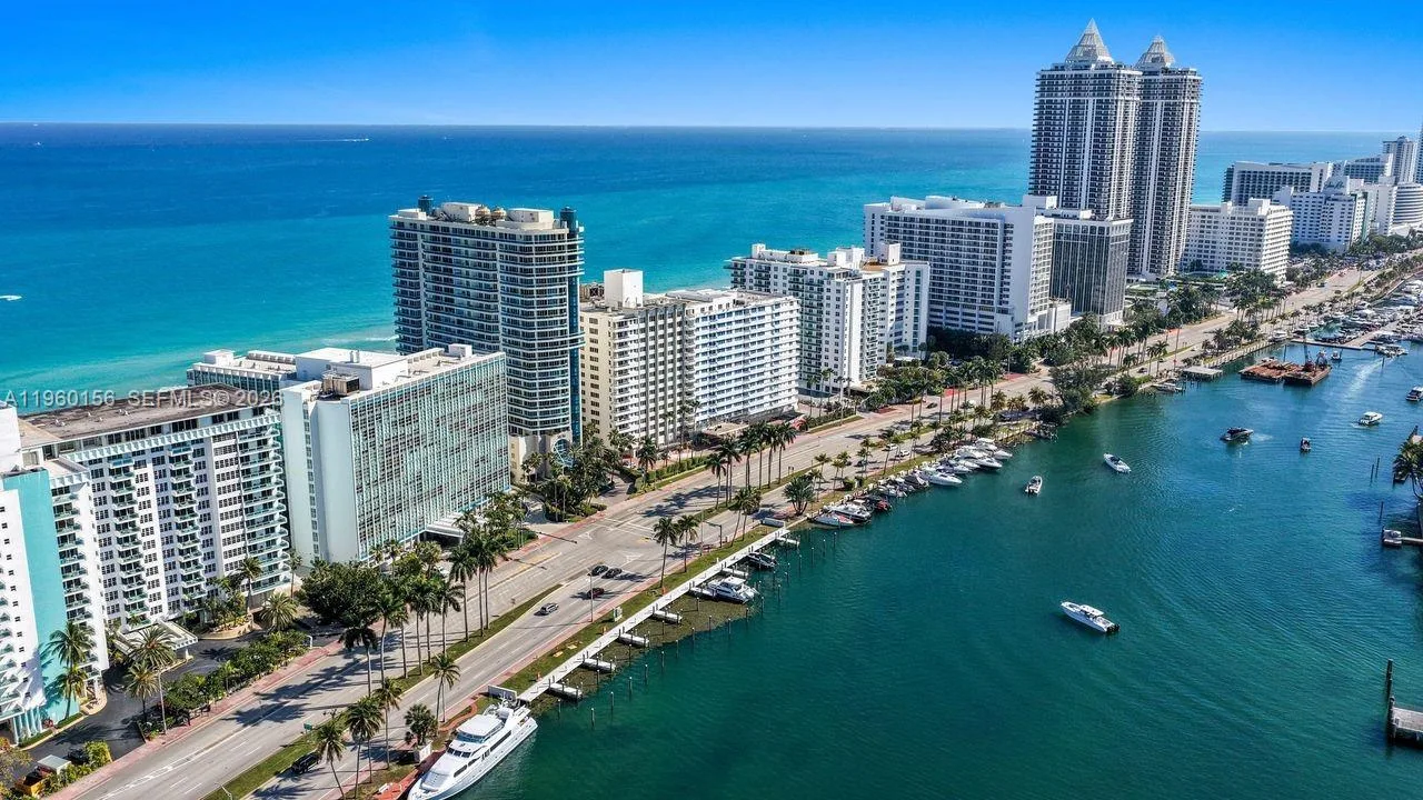 5005 Collins Ave # 504, Miami Beach, FL 33140