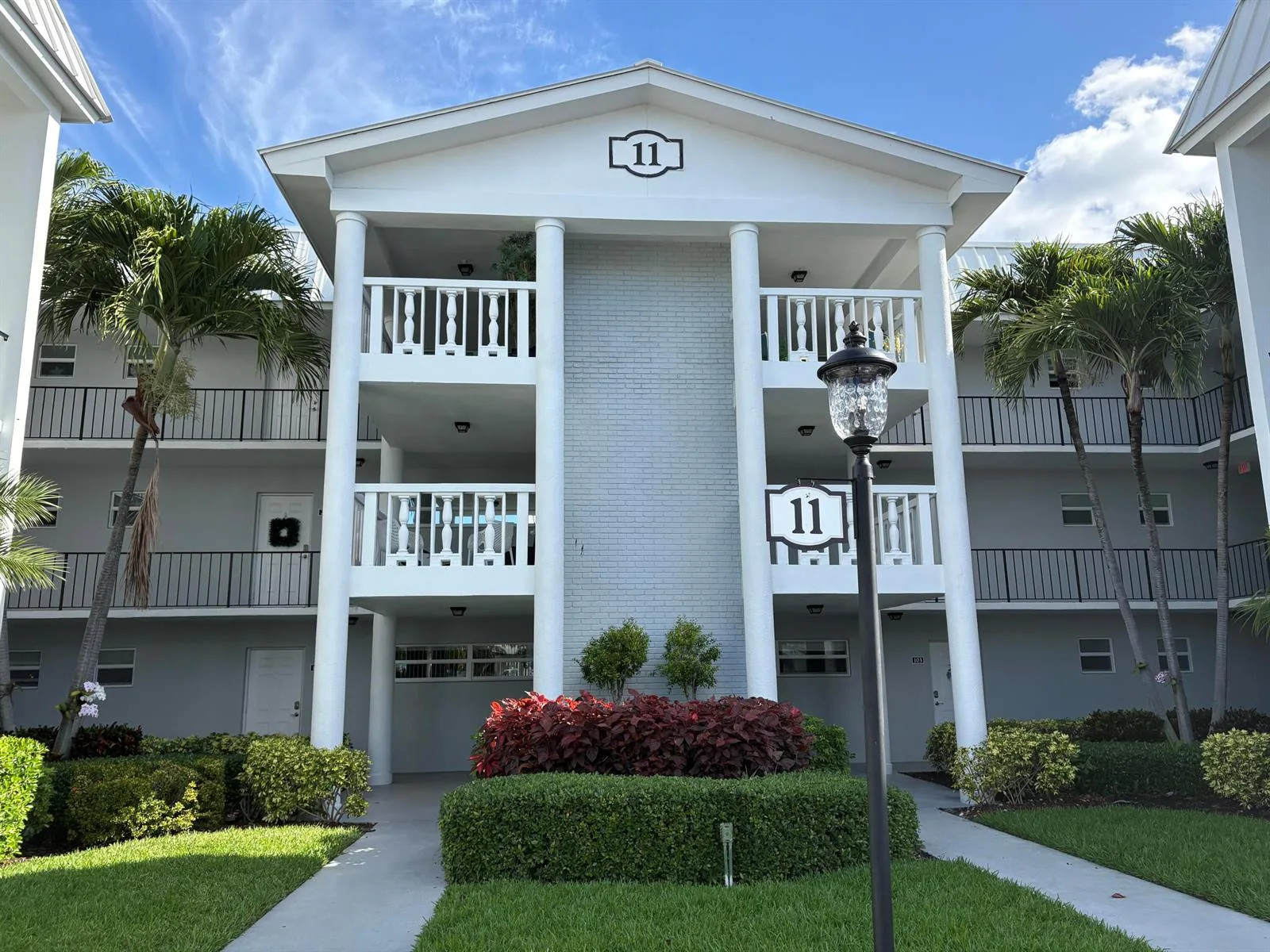 11 Colonial Club Drive # 105, Boynton Beach, FL 33435