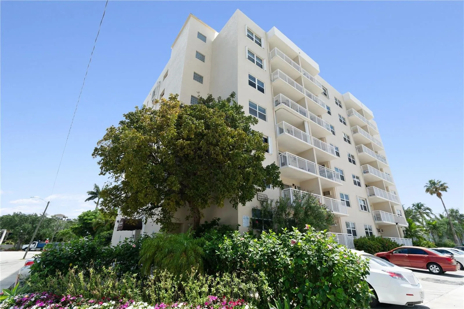 720 Orton Avenue # 607, Fort Lauderdale, FL 33304