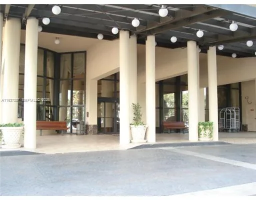 10185 Collins Ave # PH02, Bal Harbour, FL 33154