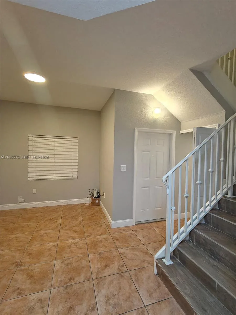 17866 NW 74th Ct, Hialeah, FL 33015 photo 12