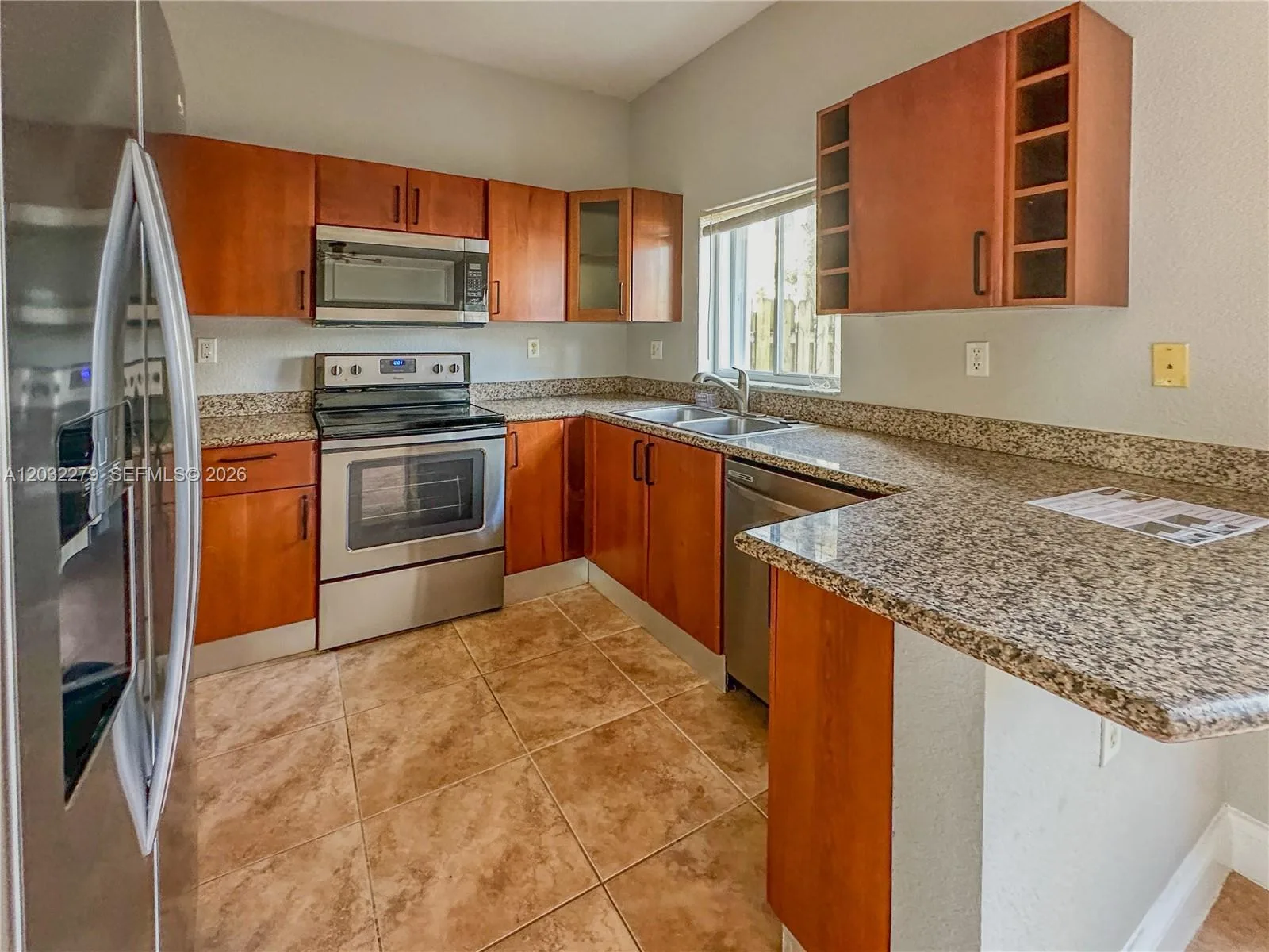 17866 NW 74th Ct, Hialeah, FL 33015 photo 8