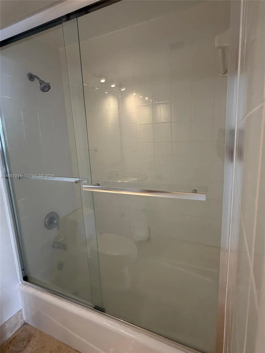 185 SE 14th Ter # 2701, Miami, FL 33131 photo 11