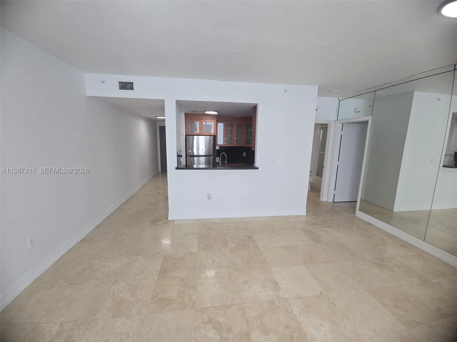 185 SE 14th Ter # 2701, Miami, FL 33131 photo 4