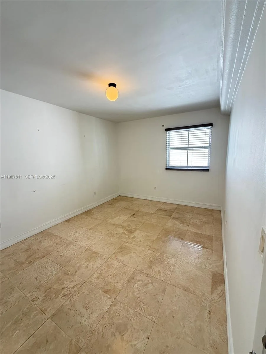 185 SE 14th Ter # 2701, Miami, FL 33131 photo 8