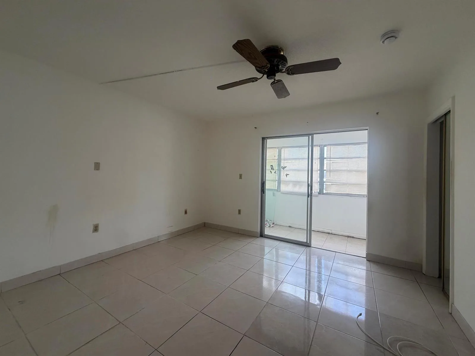 20210 NE 2ND Avenue # V14, Miami Gardens, FL 33179 photo 12