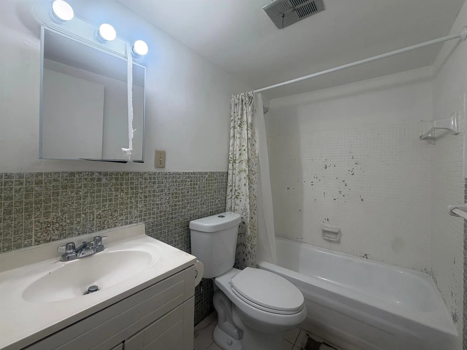 20210 NE 2ND Avenue # V14, Miami Gardens, FL 33179 photo 9