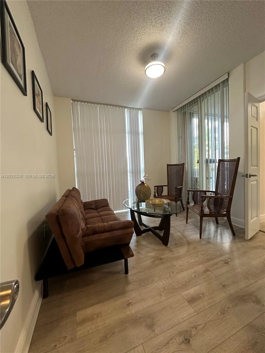 9755 NW 52nd St # 219, Doral, FL 33178 photo 5