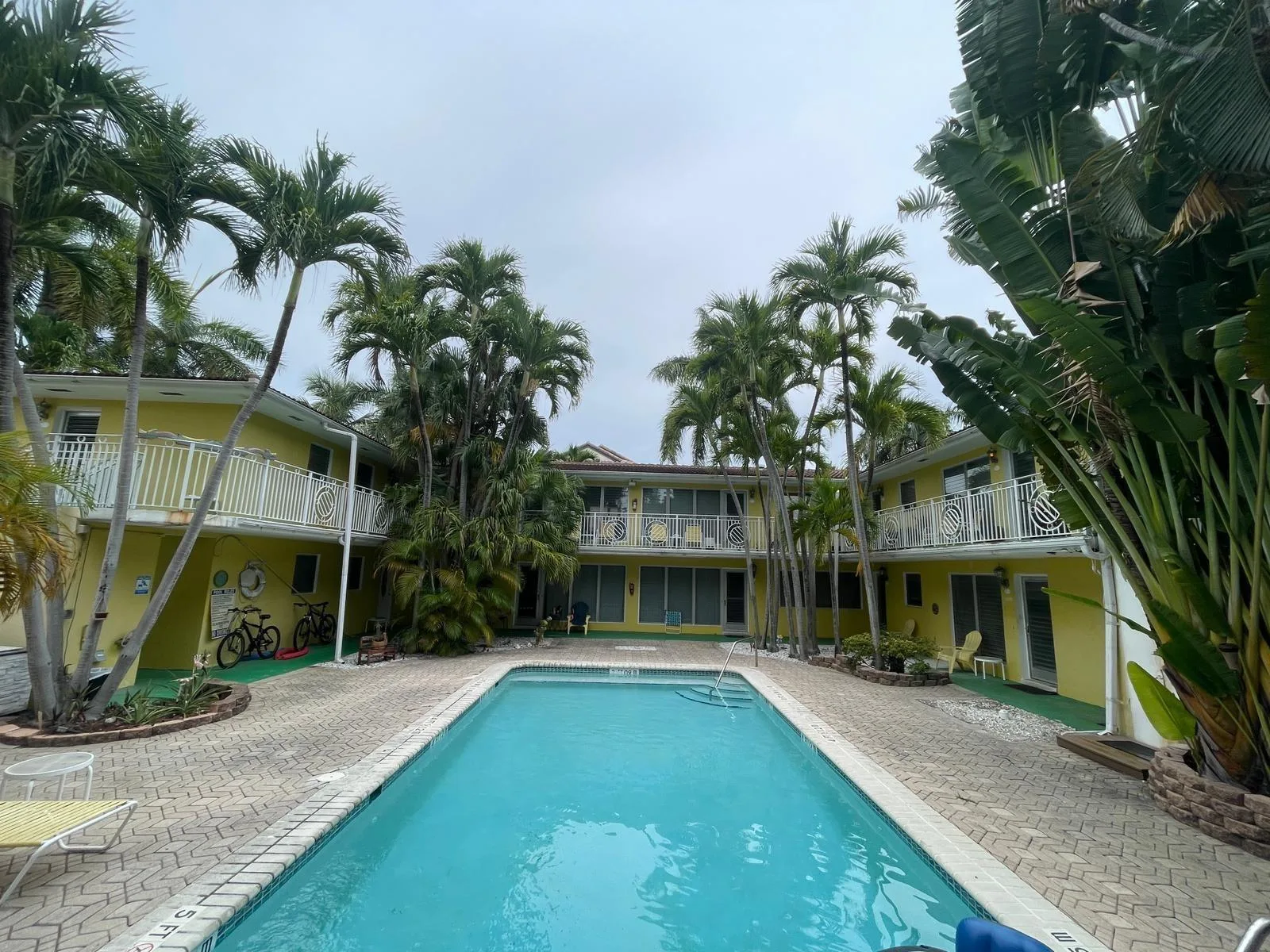 77 HENDRICKS Isle # 3, Fort Lauderdale, FL 33301