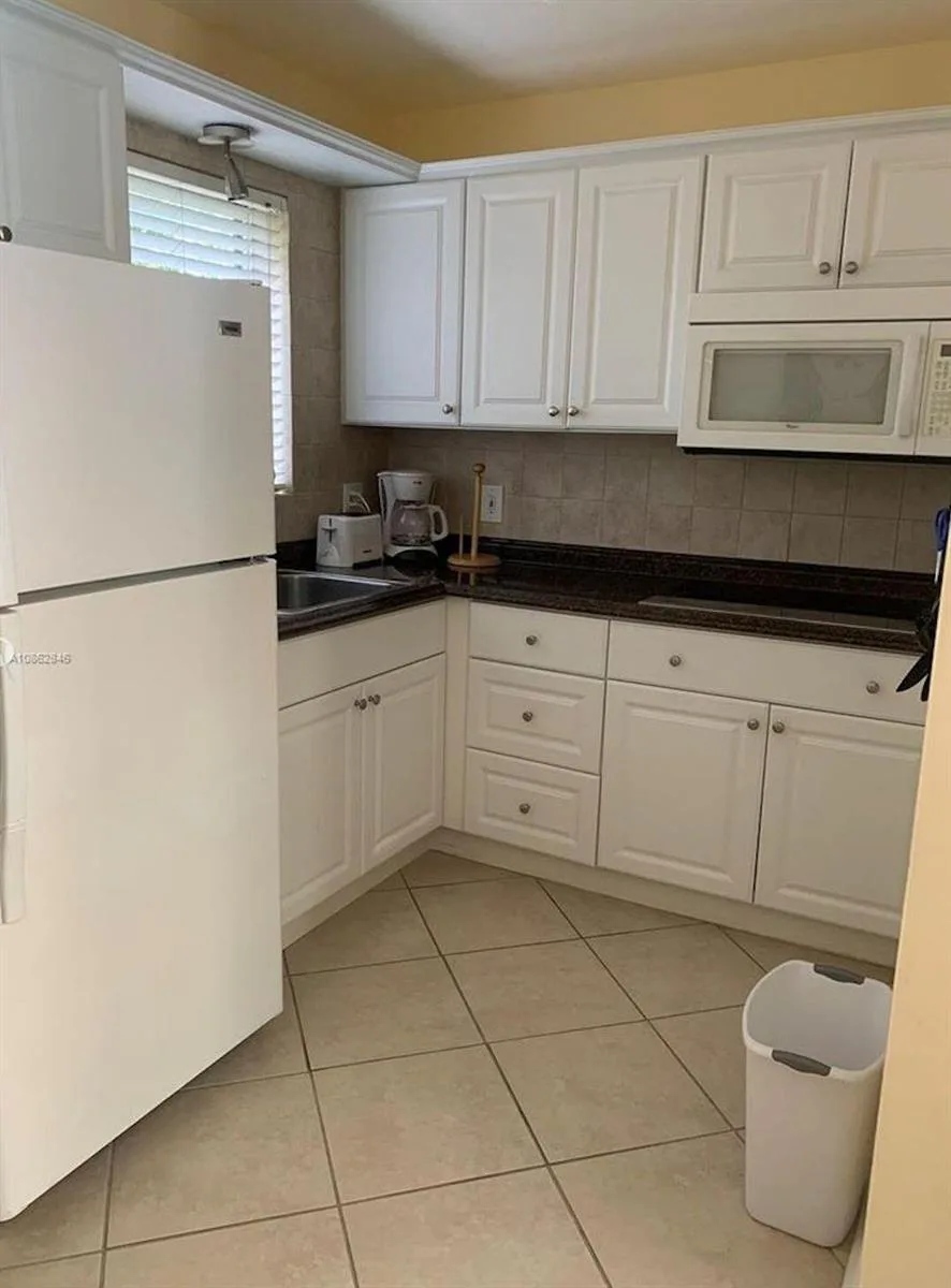 77 HENDRICKS Isle # 3, Fort Lauderdale, FL 33301 photo 4
