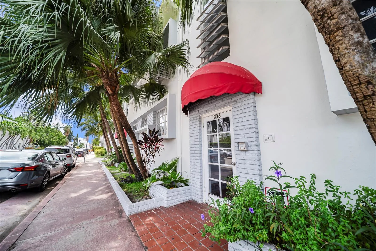 836 10th St # 8, Miami Beach, FL 33139 photo 2