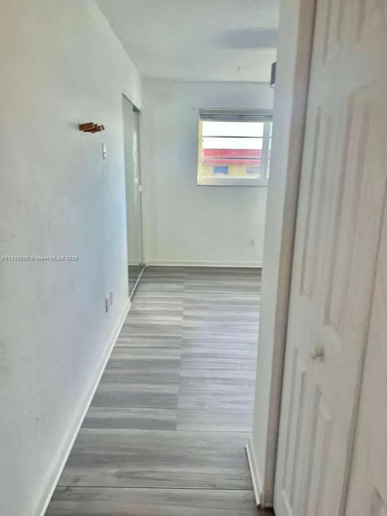 1300 W 53rd St # 18, Hialeah, FL 33012 photo 11