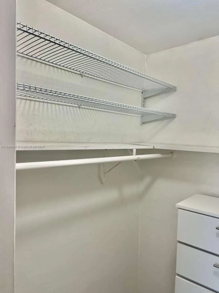 1300 W 53rd St # 18, Hialeah, FL 33012 photo 2