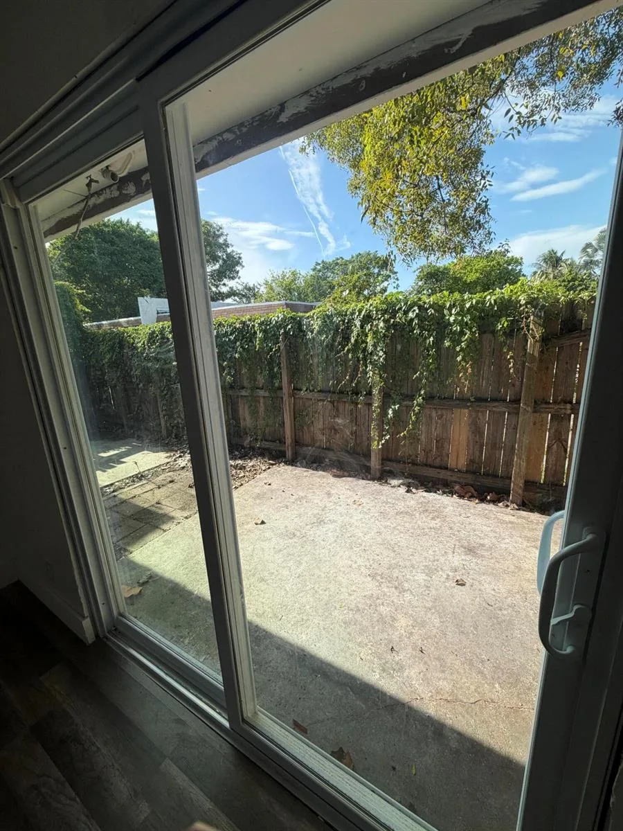 1303 NW 8TH Avenue, Fort Lauderdale, FL 33311 photo 13