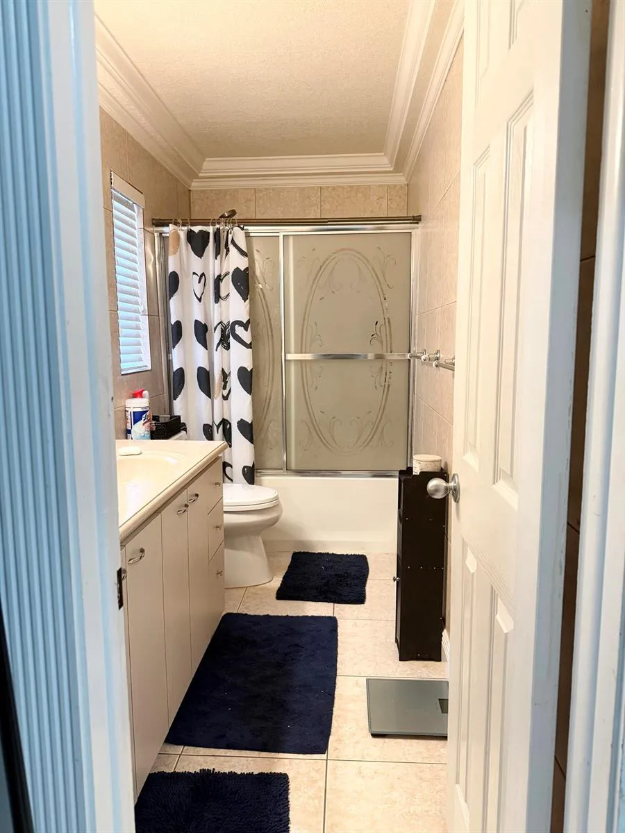 6280 SW 4th Street, Margate, FL 33068 photo 2