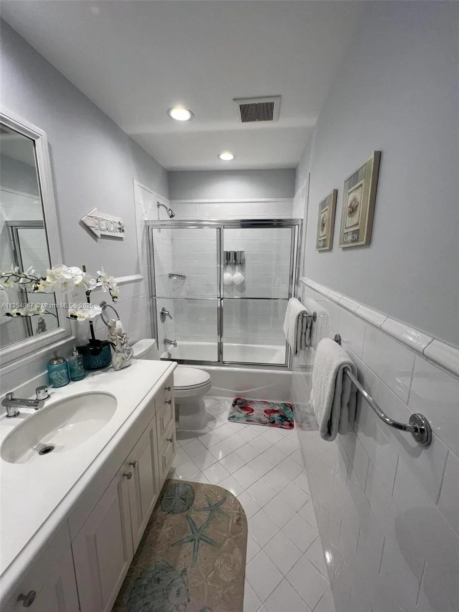 124 S Indies, Marathon, FL 33050 photo 12