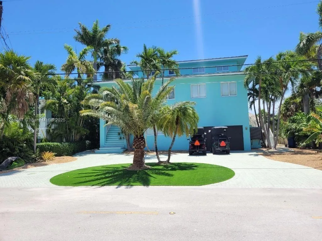 124 S Indies, Marathon, FL 33050 photo 3