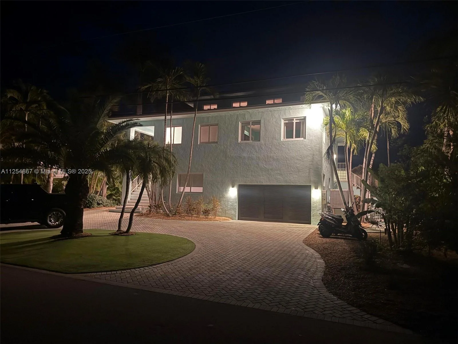 124 S Indies, Marathon, FL 33050 photo 4