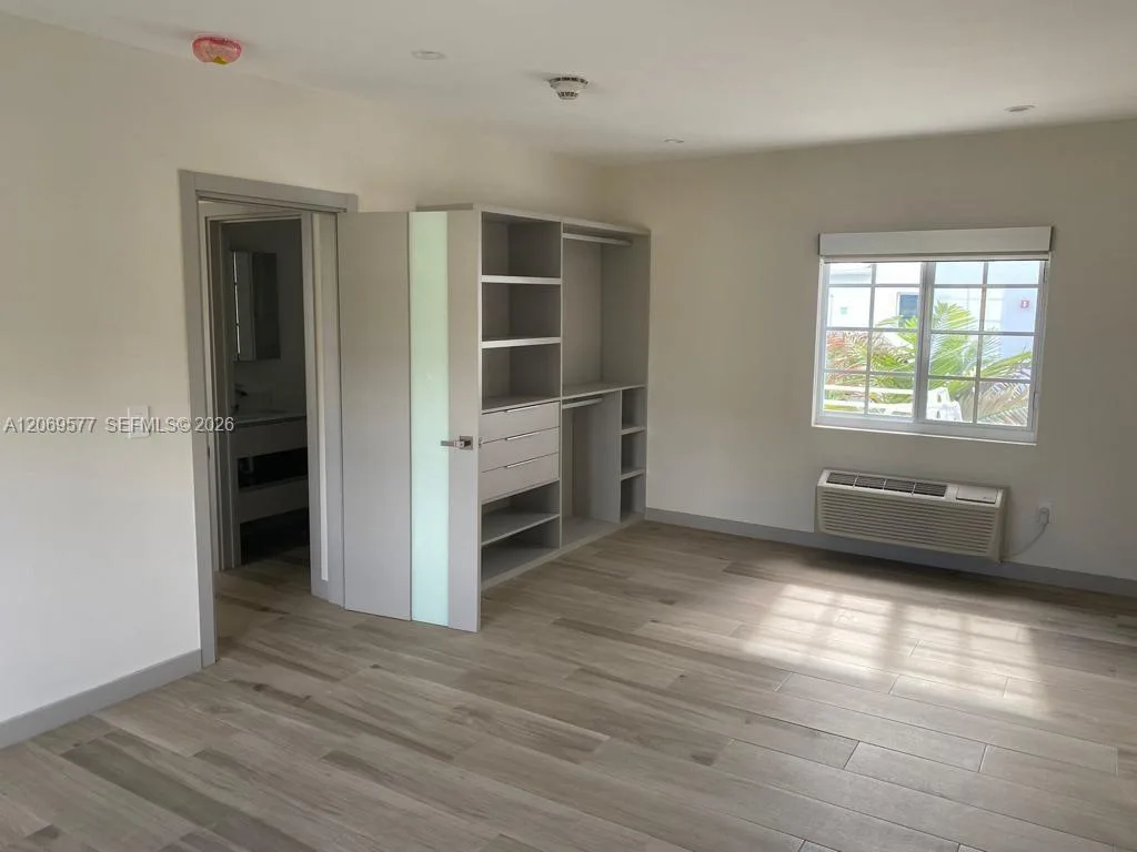 8035 Abbott Ave # 107, Miami Beach, FL 33141 photo 4
