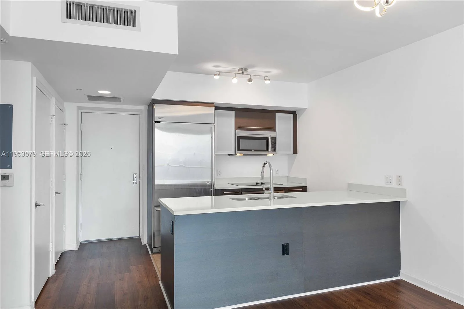55 SE 6th St # 2606, Miami, FL 33131 photo 7