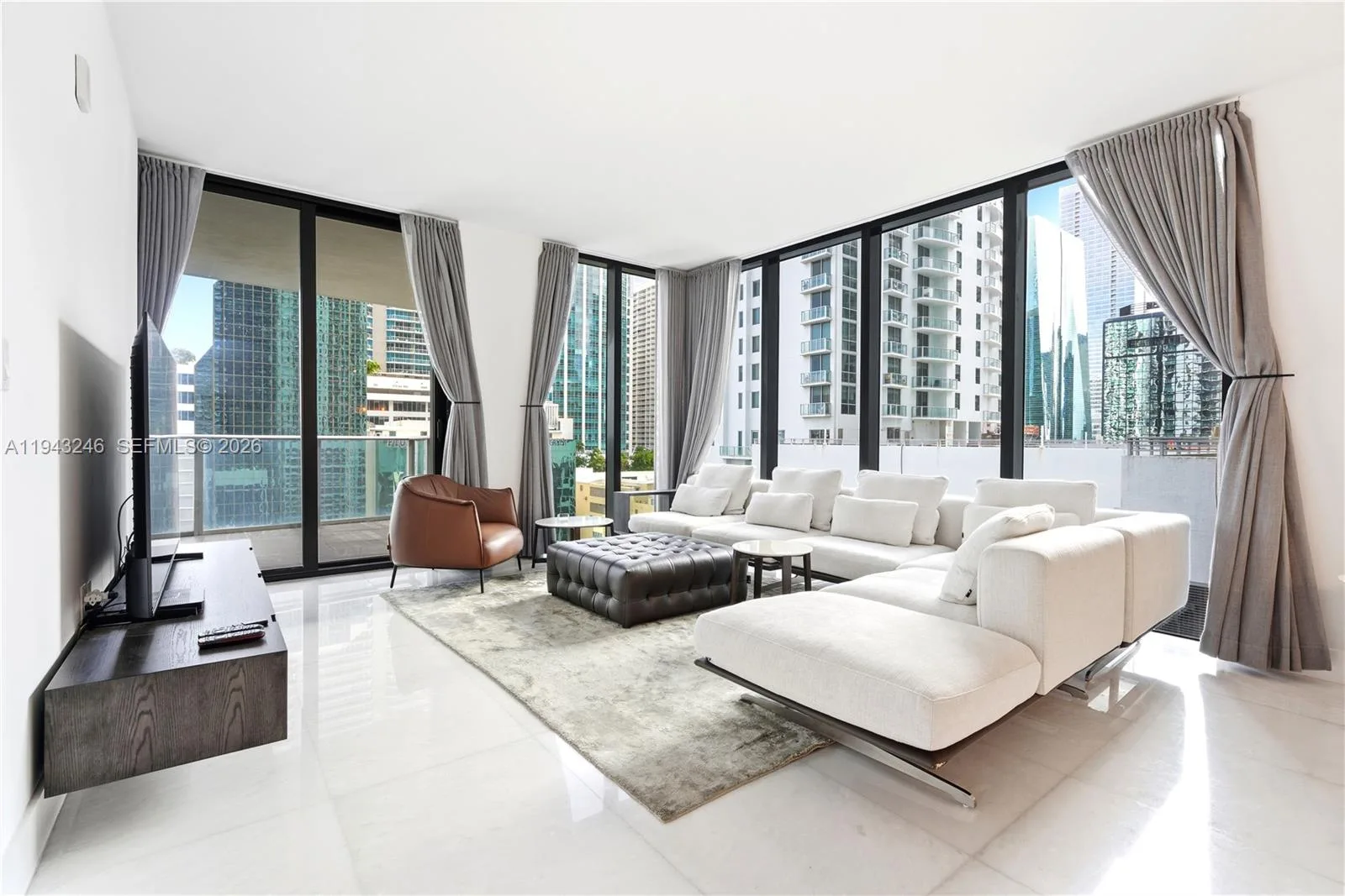 1010 Brickell Ave # 1405, Miami, FL 33131