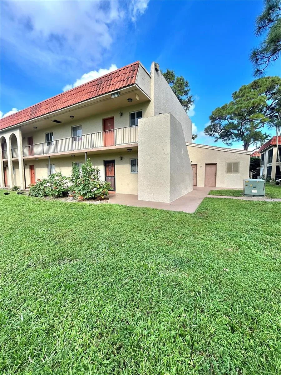 6100 Forest Hill Boulevard # 101, West Palm Beach, FL 33415