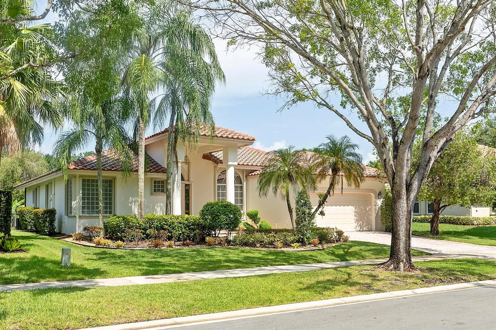875 Bayside Lane, Weston, FL 33326