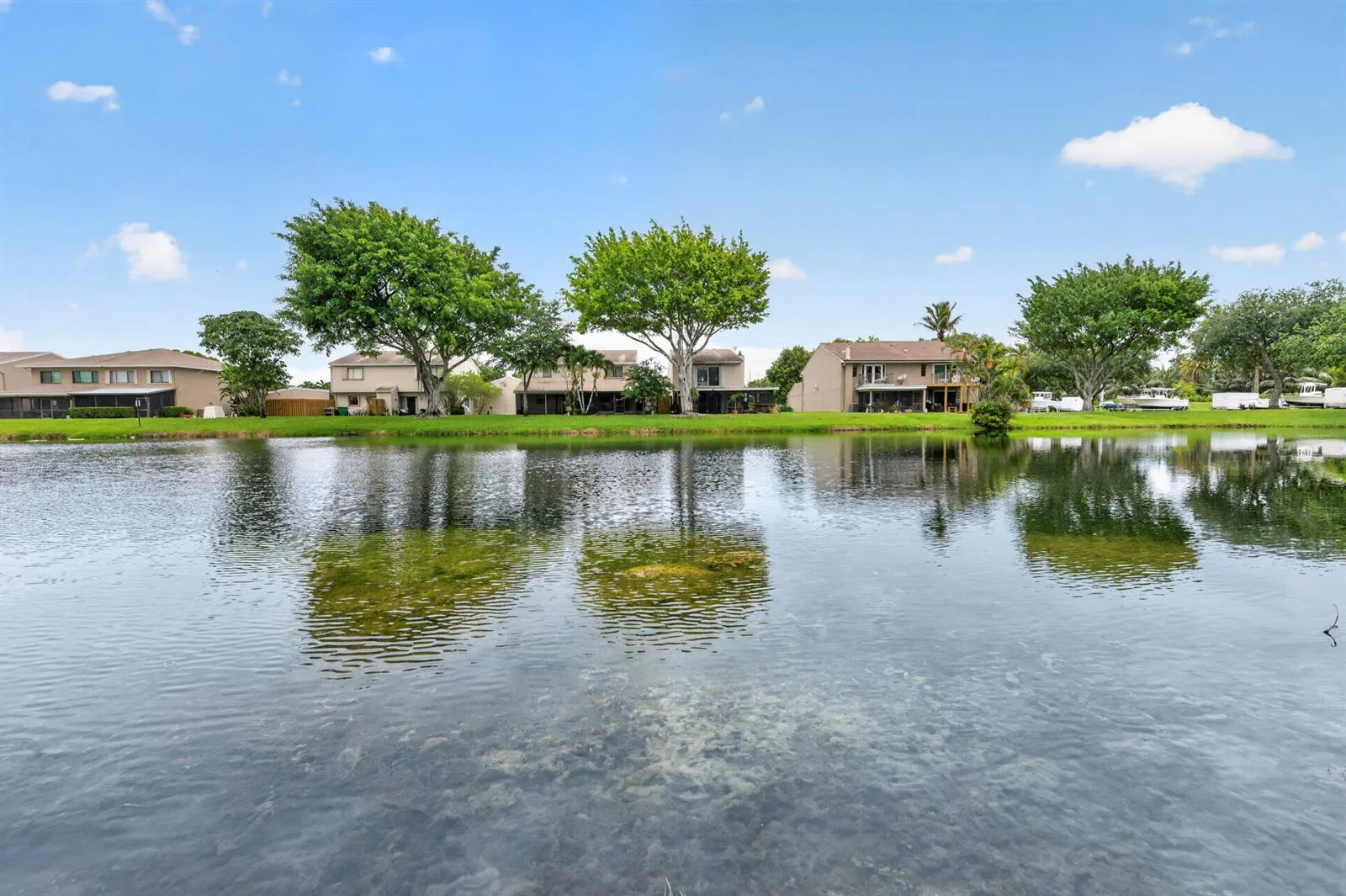 5182 S University Drive, Davie, FL 33328