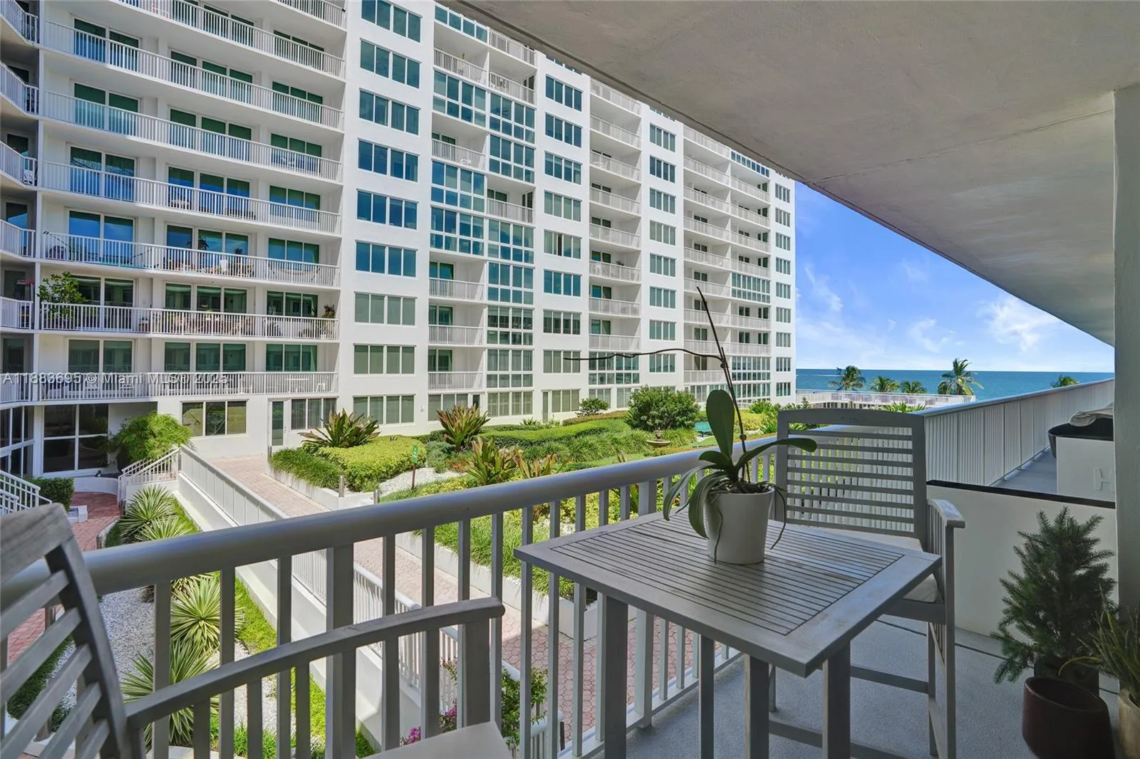 5401 Collins Ave # 138, Miami Beach, FL 33140