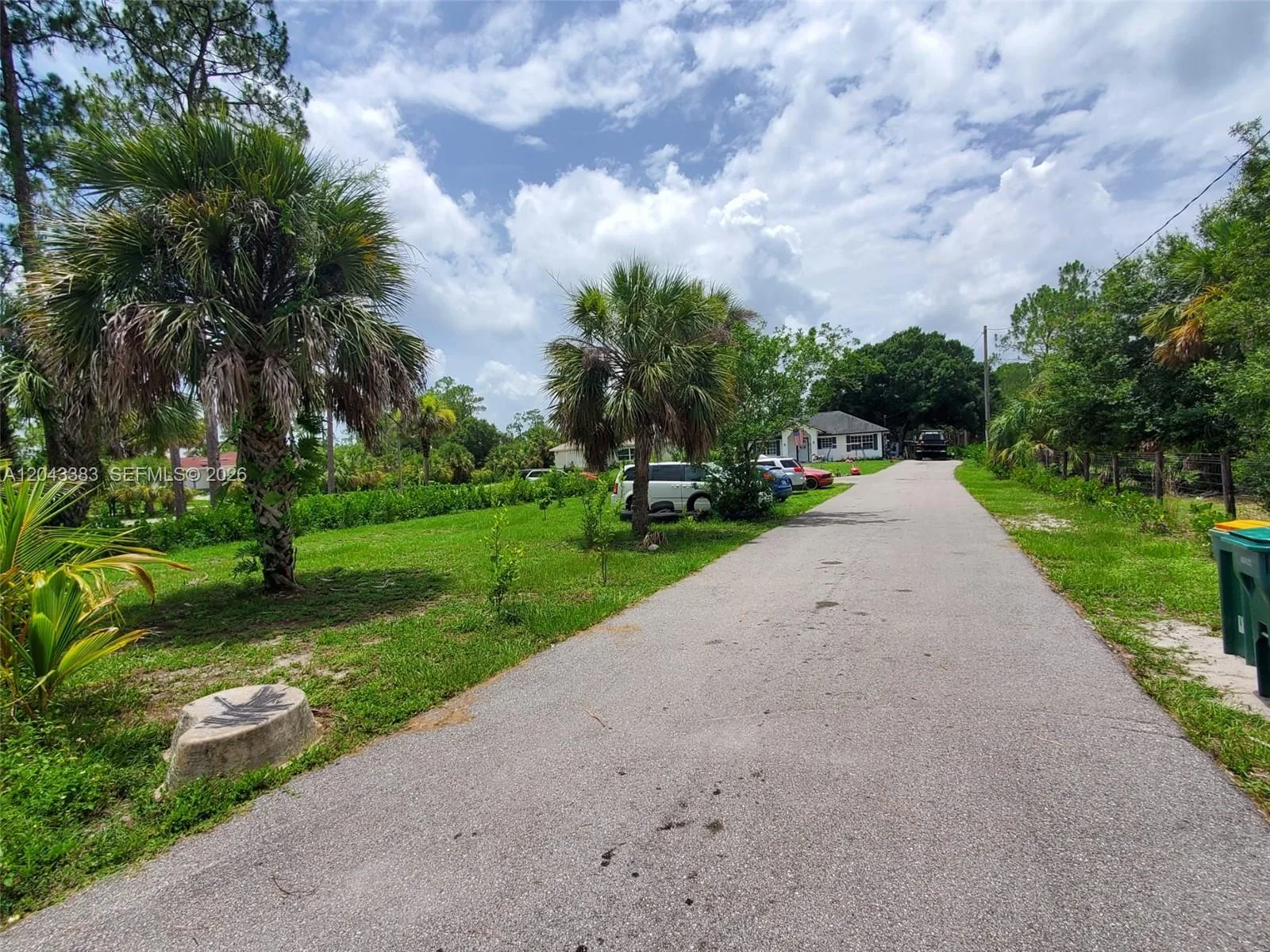 2830 NE 4th Ave, Naples, FL 34120