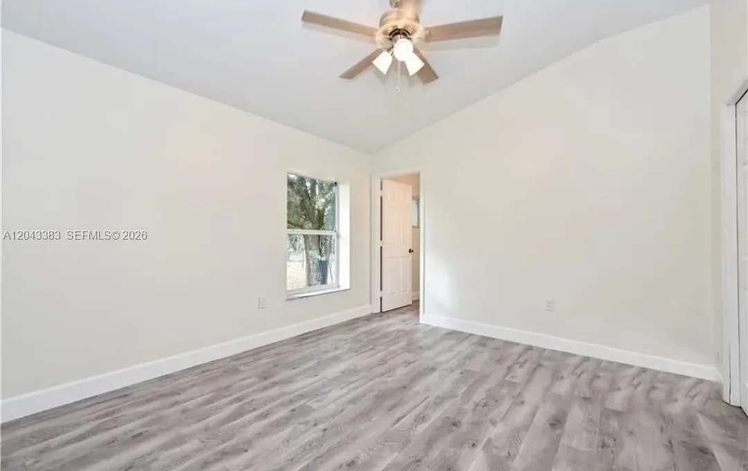 2830 NE 4th Ave, Naples, FL 34120 photo 3