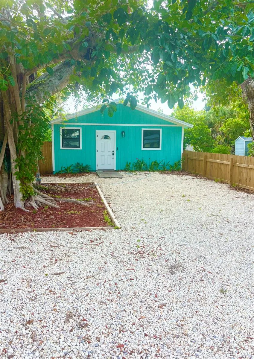 801 Central Avenue, Stuart, FL 34994