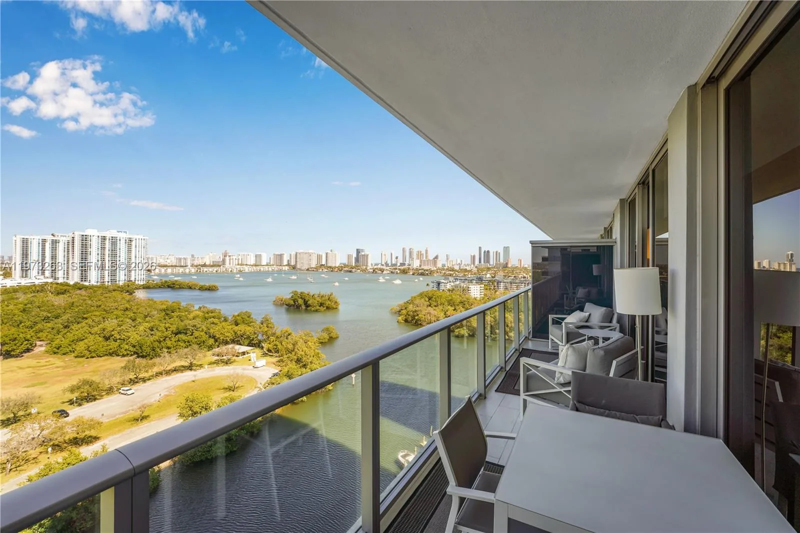16385 Biscayne Blvd # 1502, North Miami Beach, FL 33160