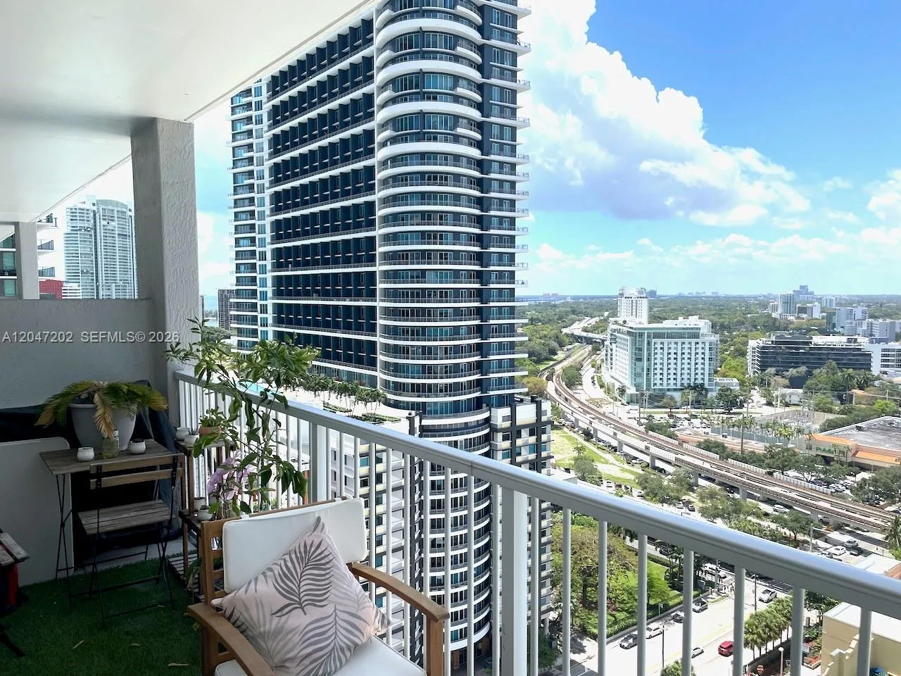1250 S Miami Ave # 2111, Miami, FL 33130 photo 2