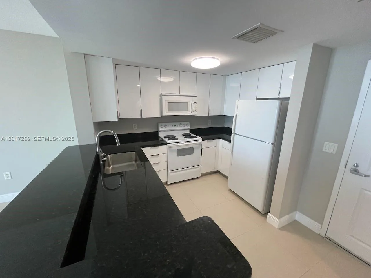 1250 S Miami Ave # 2111, Miami, FL 33130 photo 8