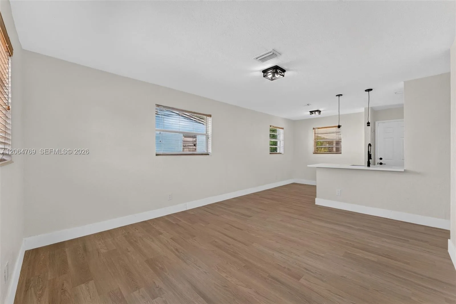 1583 NE 152nd St, North Miami Beach, FL 33162 photo 6
