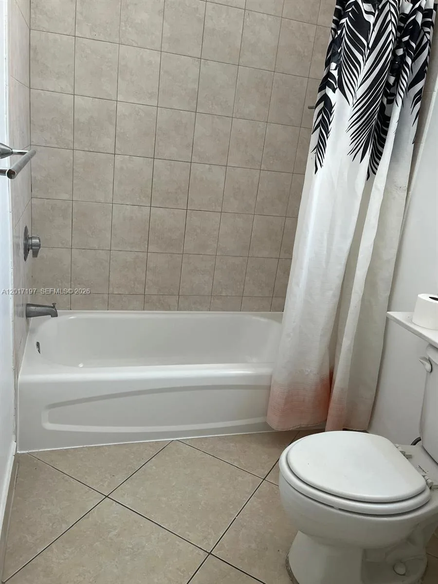 2280 SW 32nd Ave # 302, Miami, FL 33145 photo 13