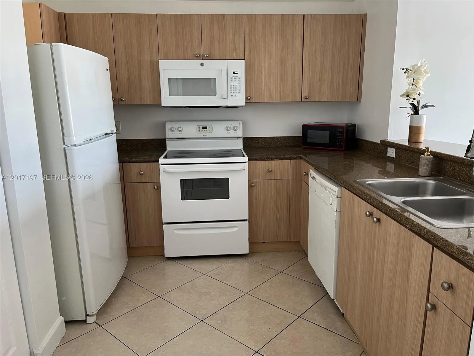 2280 SW 32nd Ave # 302, Miami, FL 33145 photo 2
