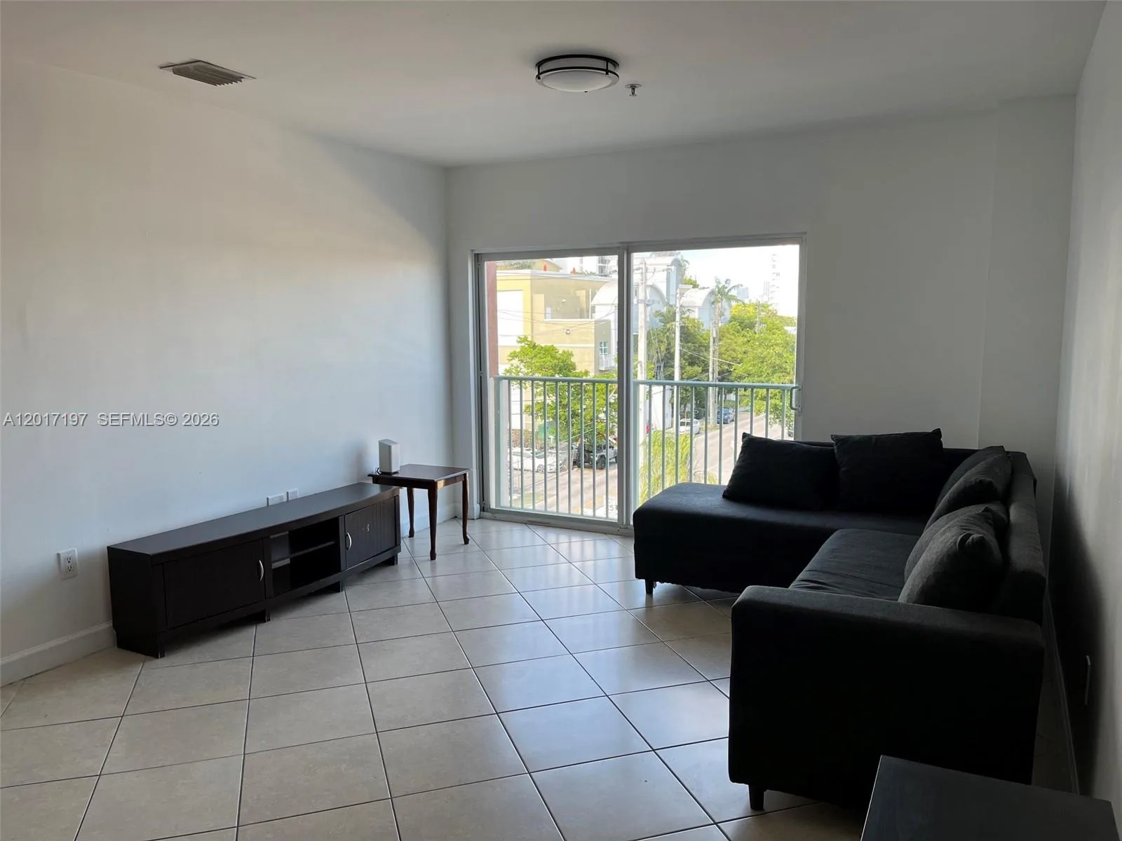 2280 SW 32nd Ave # 302, Miami, FL 33145 photo 4