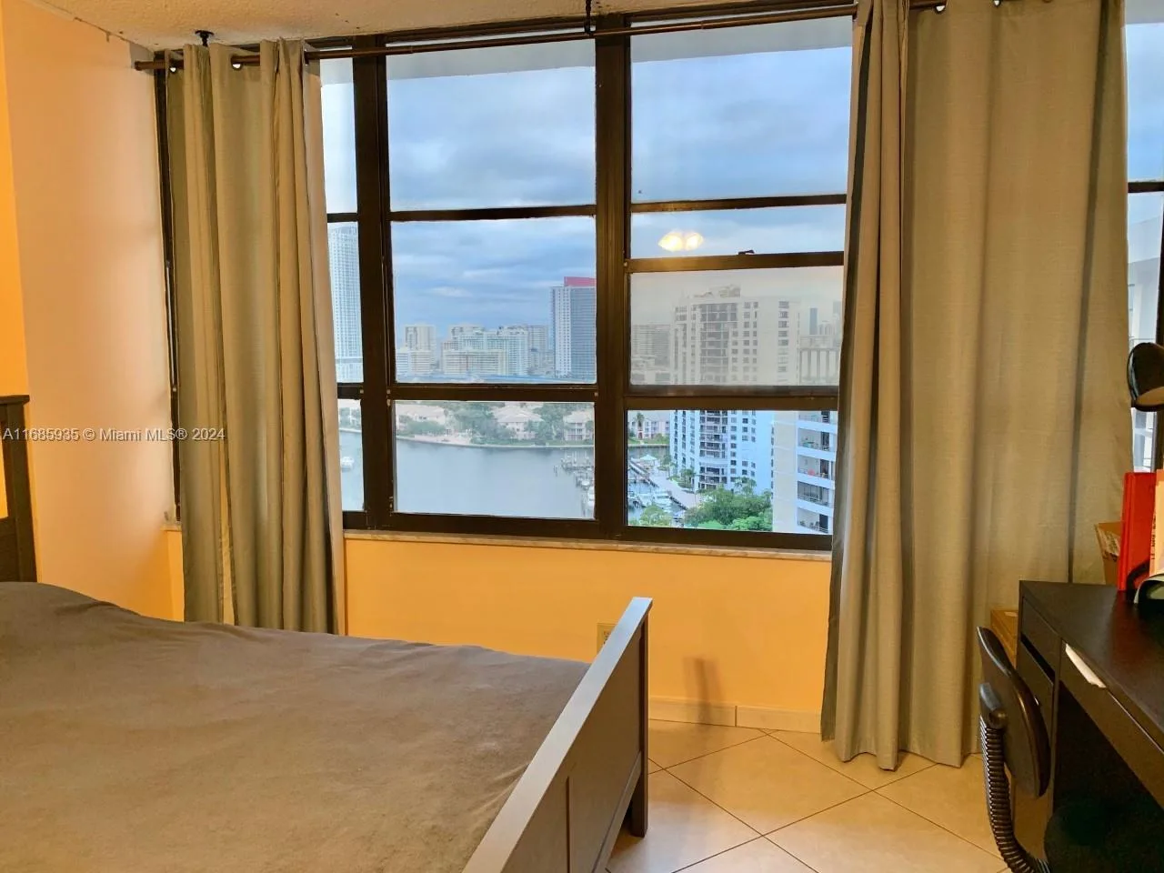 600 Three Islands Blvd # 1817, Hallandale Beach, FL 33009 photo 5