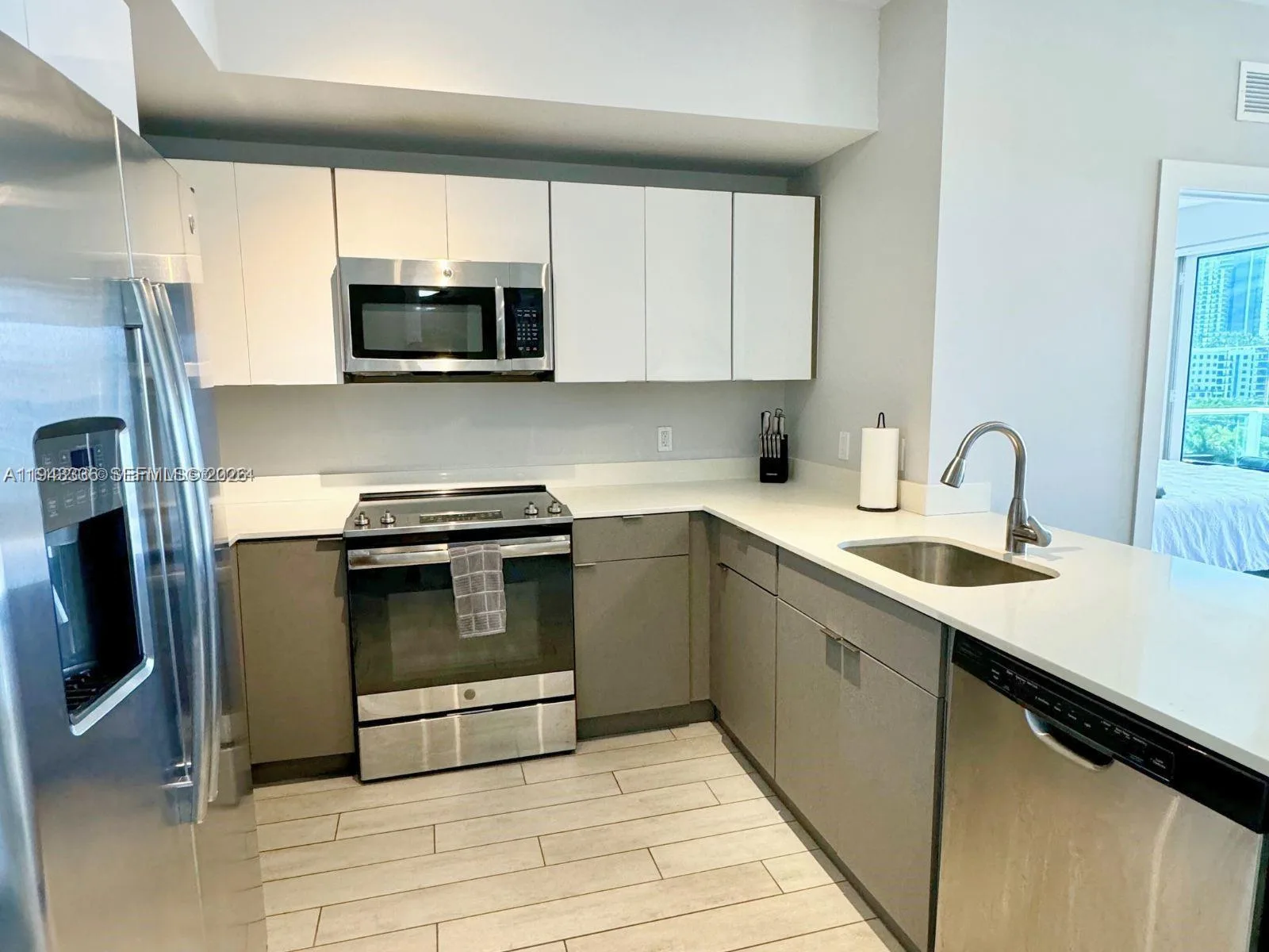 321 NE 26th St # 706, Miami, FL 33137 photo 2