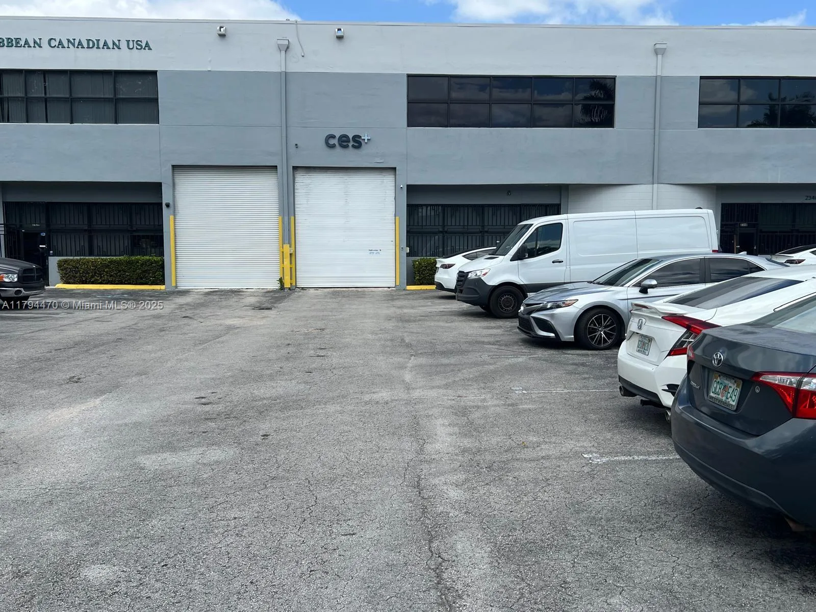 2330 NW 102nd Pl, Doral, FL 33172 photo 2