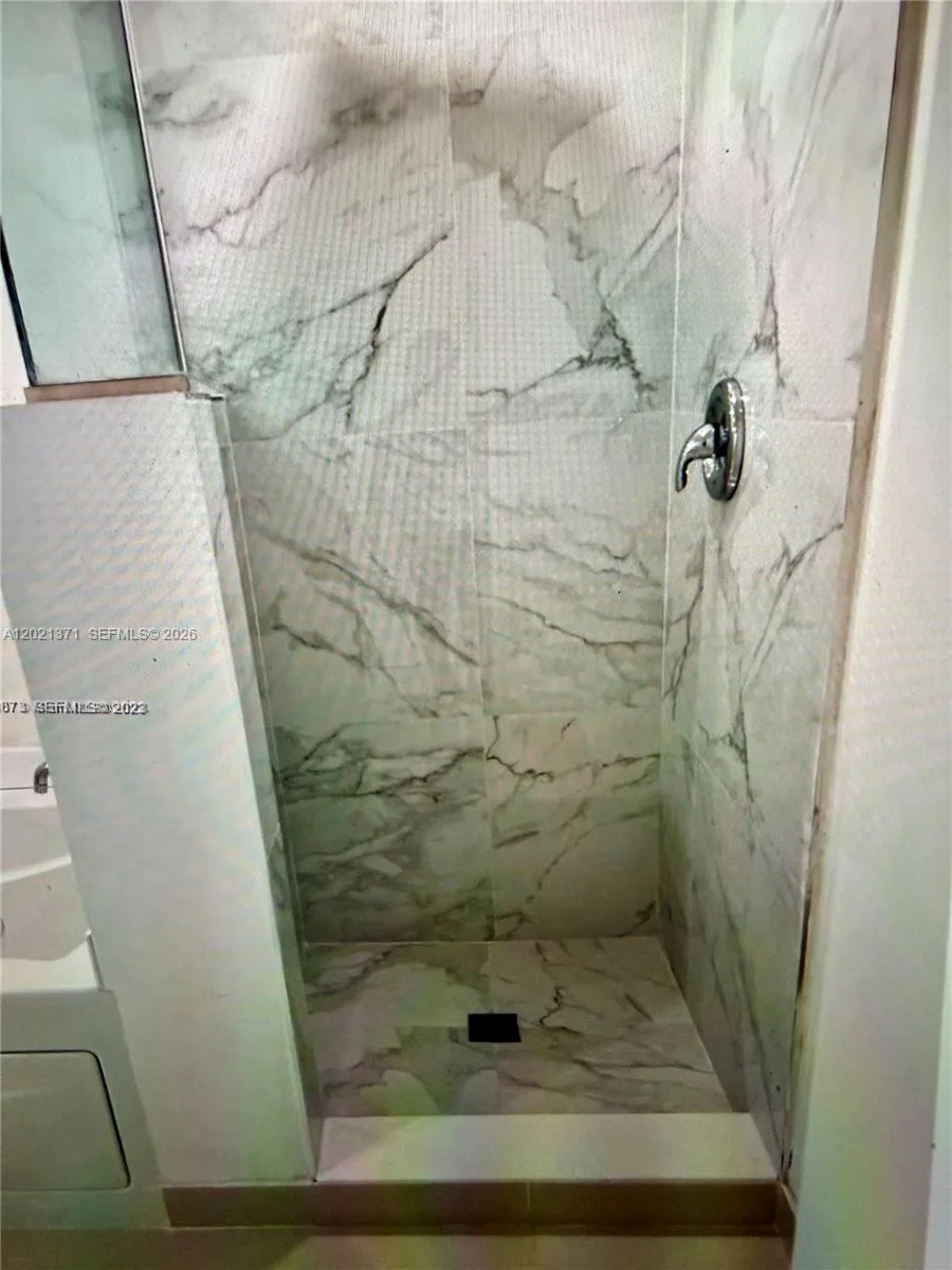 500 Brickell Ave # 3503, Miami, FL 33131 photo 4