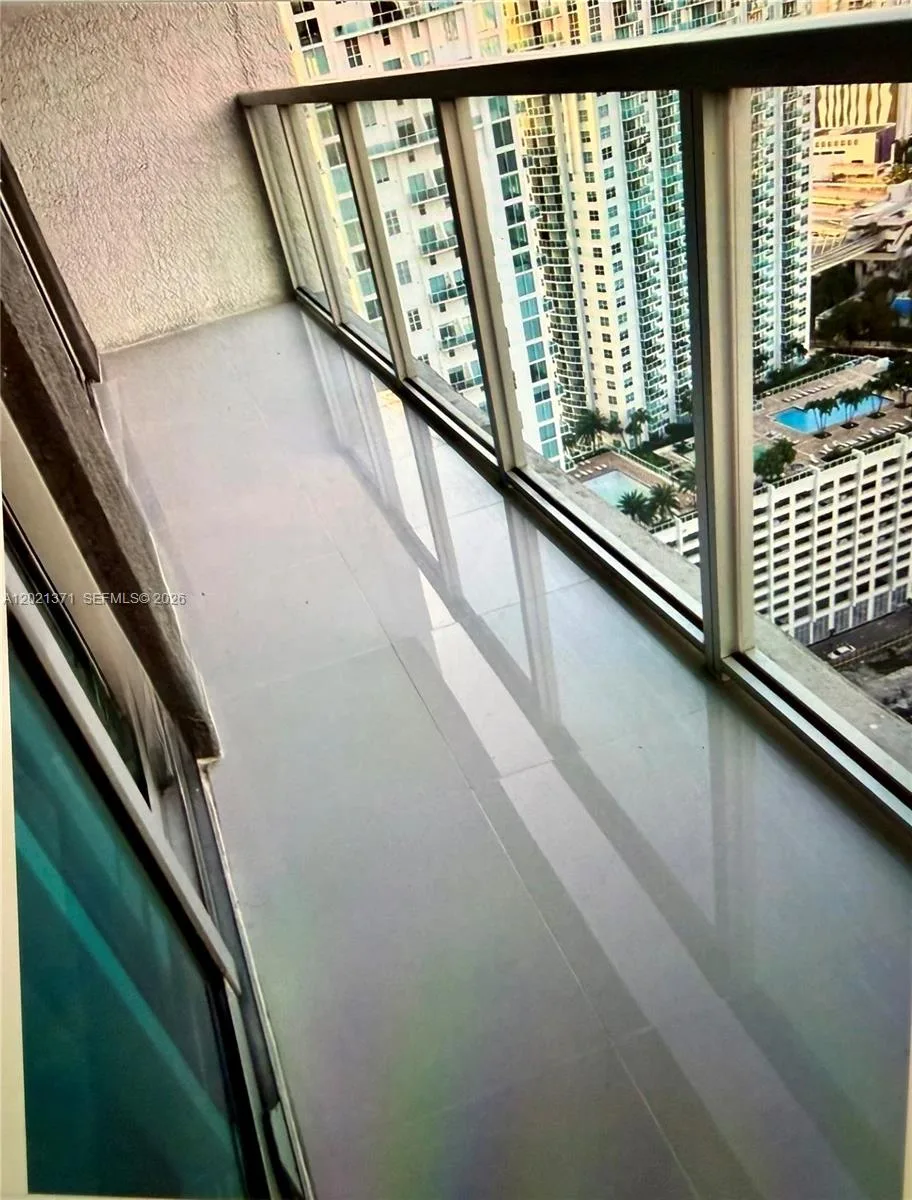 500 Brickell Ave # 3503, Miami, FL 33131 photo 5