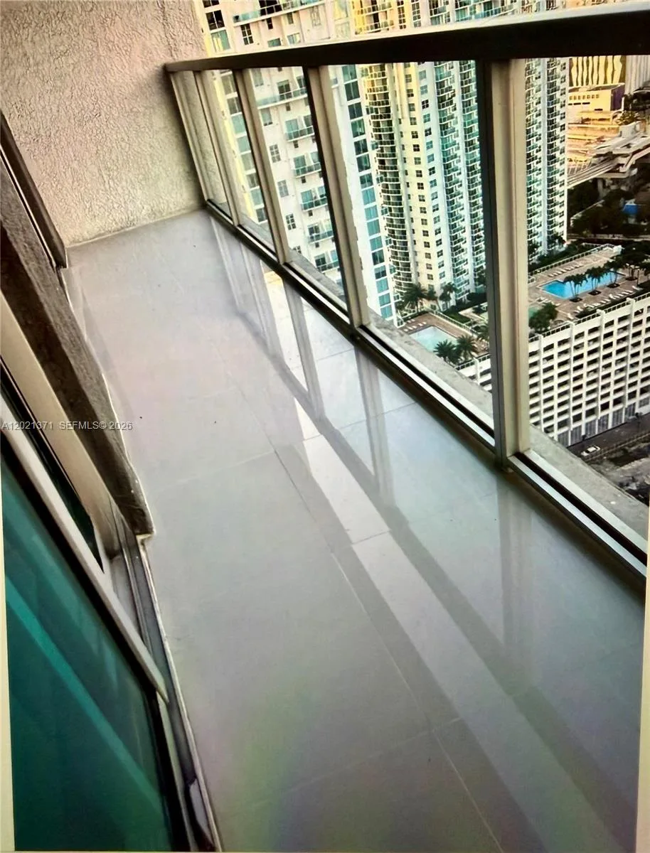 500 Brickell Ave # 3503, Miami, FL 33131 photo 7