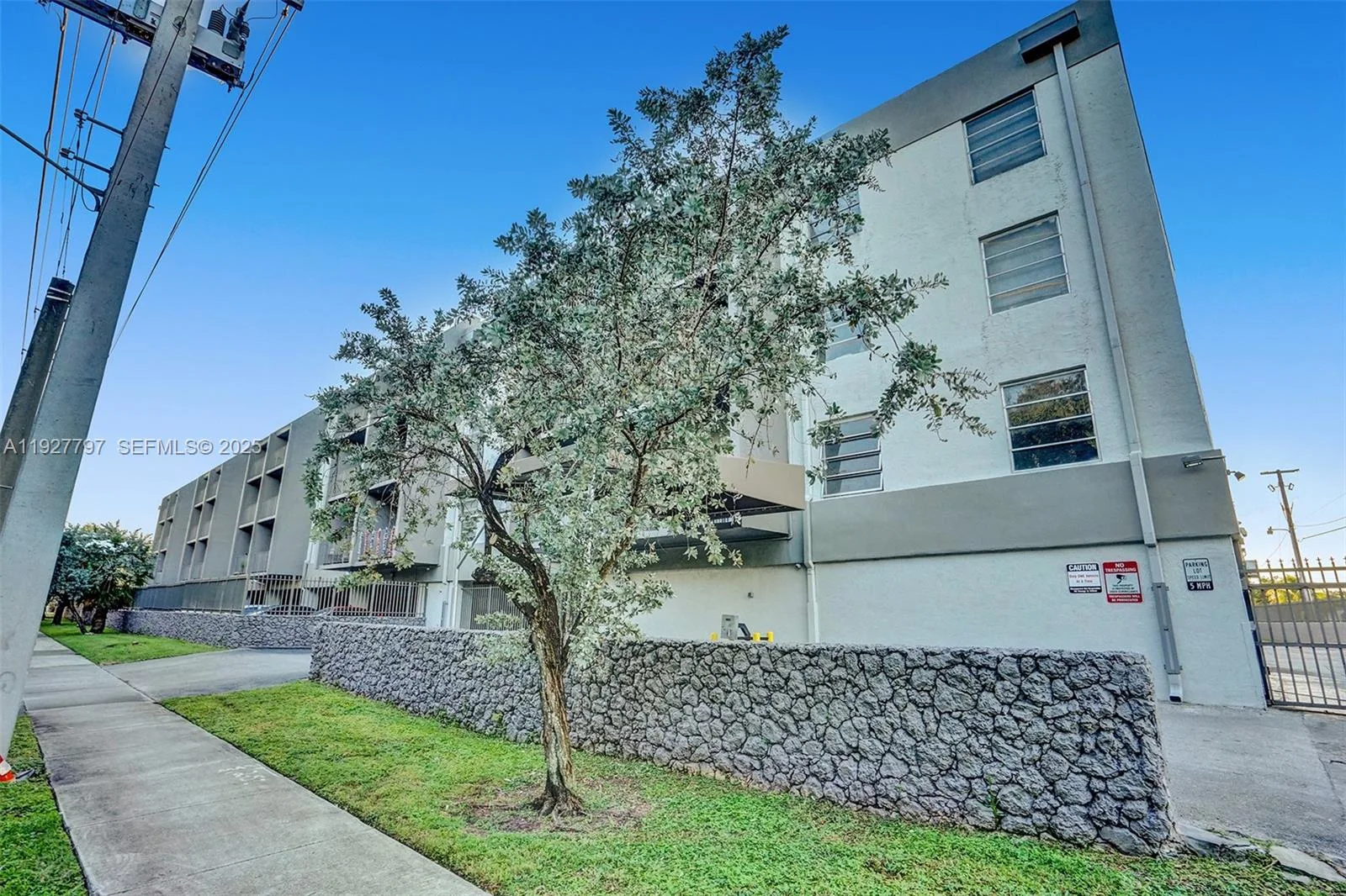 1595 NE 135th St # 427, North Miami, FL 33161 photo 11