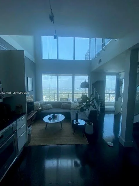 60 SW 13th St # 4611, Miami, FL 33130 photo 2