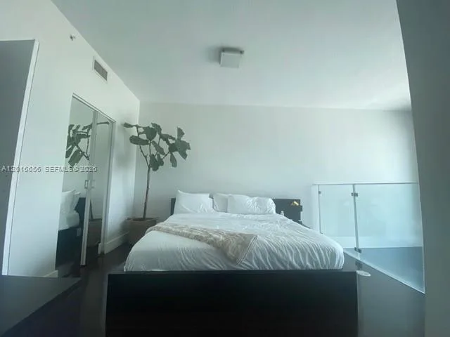 60 SW 13th St # 4611, Miami, FL 33130 photo 5