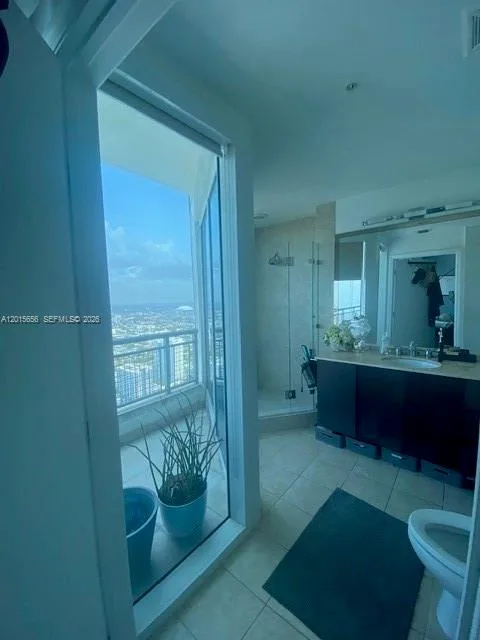 60 SW 13th St # 4611, Miami, FL 33130 photo 9